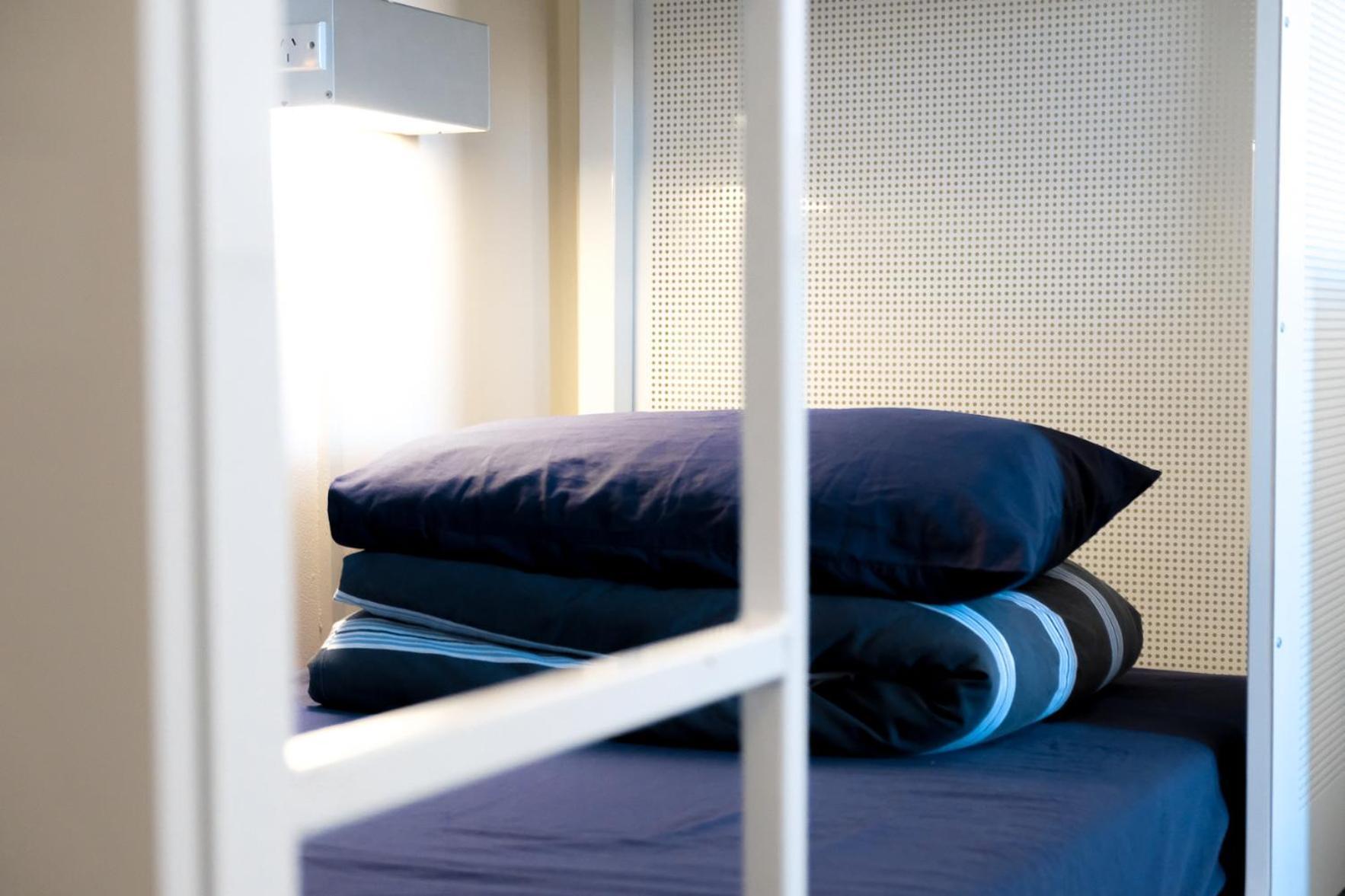 Bed in 6-Bed Female Dormitory Room with Shared Bathroom (age limit 18 - 40 years old only)